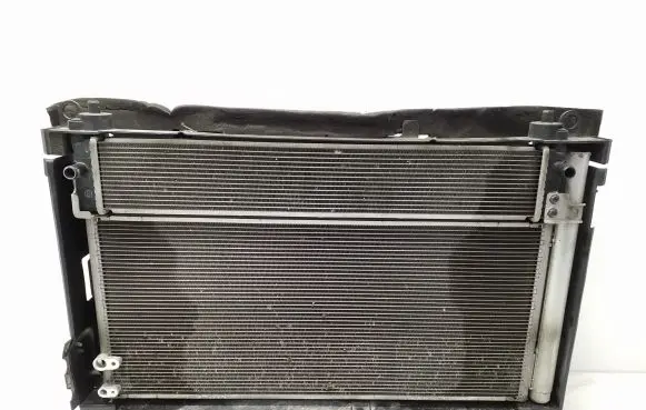 Toyota Prius+ (ZVW40) Radiator set 1002222152