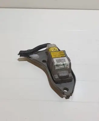 Toyota Avensis Verso Airbag deployment crash/impact sensor 44010 89830 179007V