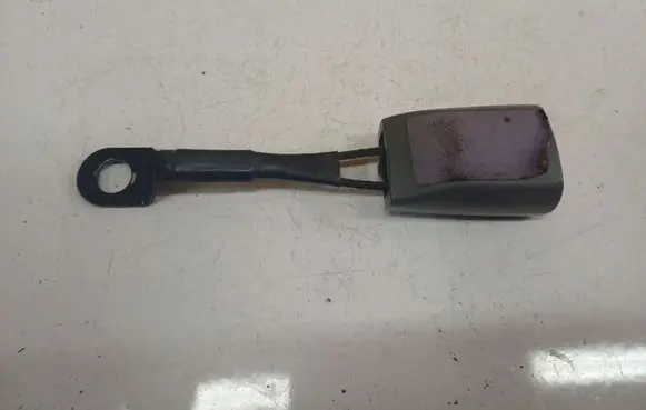 Chevrolet Lacetti Front seatbelt buckle