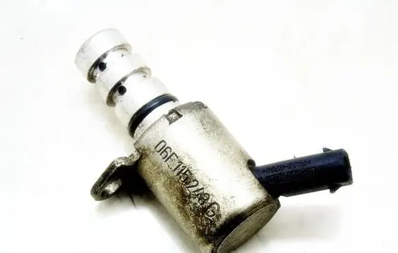 Audi A8 S8 D5 Camshaft vanos timing valve 06E115243G