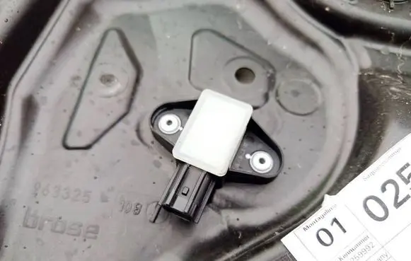 Volkswagen PASSAT CC Airbag deployment crash/impact sensor
