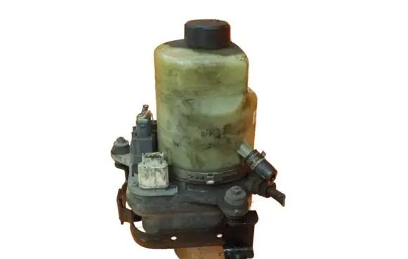 Ford Kuga I Power steering pump 4M513K514CC