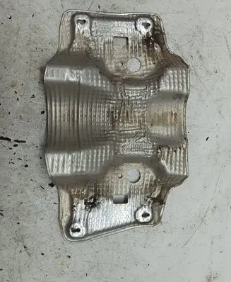 Exhaust heat shield