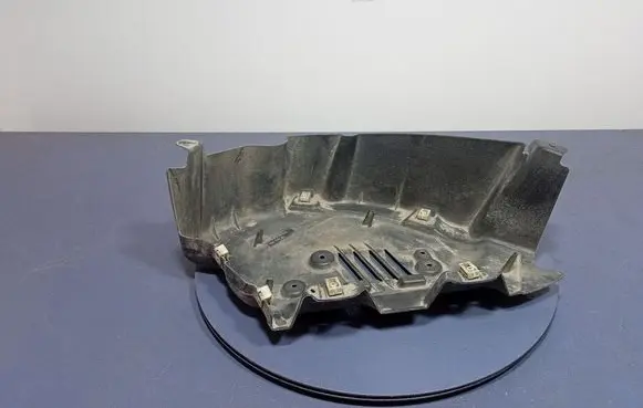 Front underbody cover/under tray