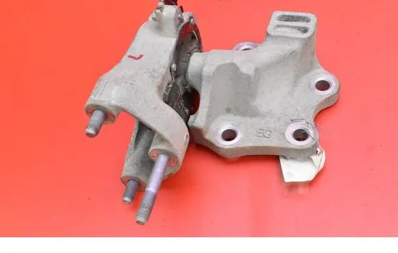 AC 428 Engine mount vacuum valve 