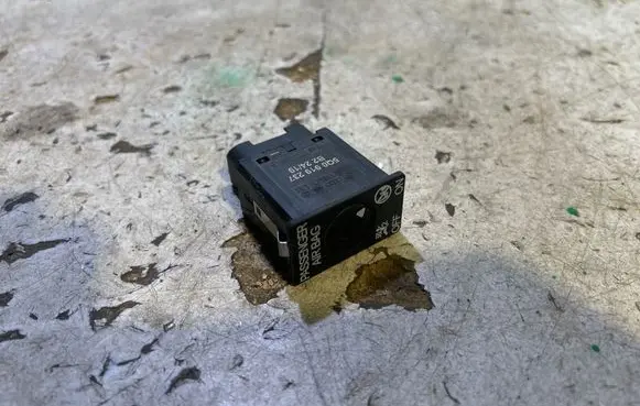 Seat Ibiza V (KJ) Passenger airbag on/off switch 5Q0919237 B22419