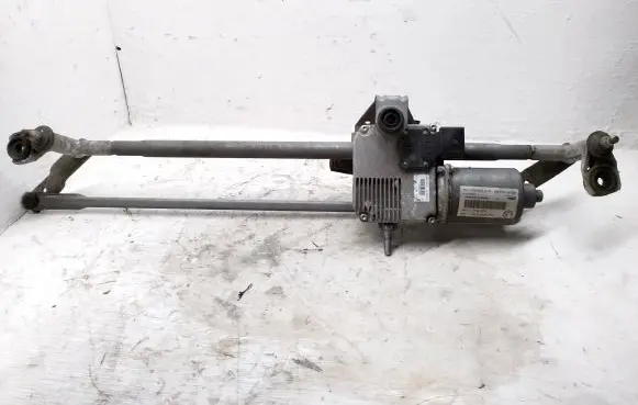Volkswagen Tiguan Front wiper linkage and motor 5N2955119 5N2955023A 405140