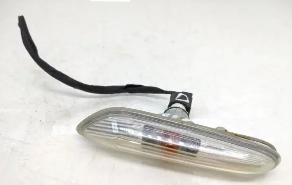 BMW 5 E60 E61 Front fender indicator light 4185