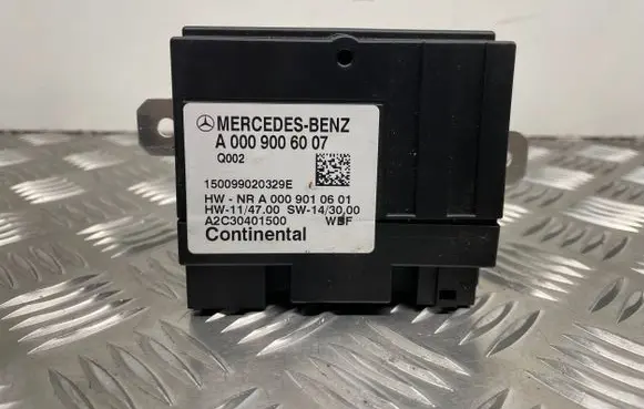 Mercedes-Benz C W205 Fuel injection pump control unit/module A0009006007