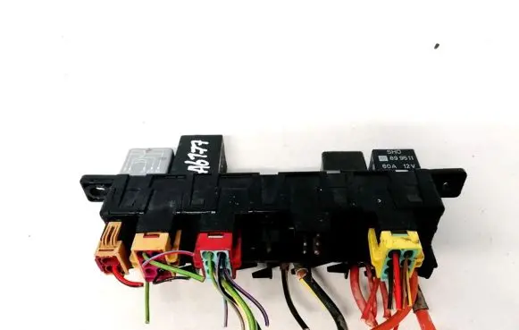 Audi A4 S4 B5 8D Fuse box set 4A0941822 896046