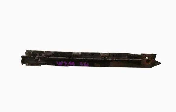 Mercedes-Benz E W211 Front bumper mounting bracket A2118801114