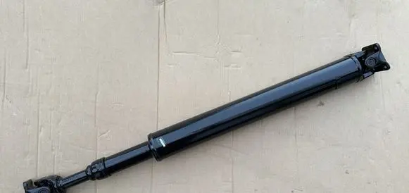 Nissan Patrol Y61 Rear driveshaft/prop shaft 37300VB300