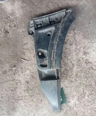 Volvo XC90 Front bumper mounting bracket 08620563