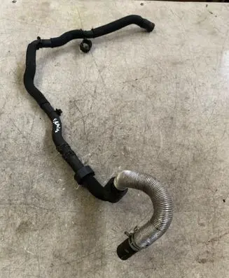 Engine coolant pipe/hose