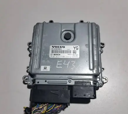 Volvo S80 Engine control unit/module 0281018414 1039550500 31336983