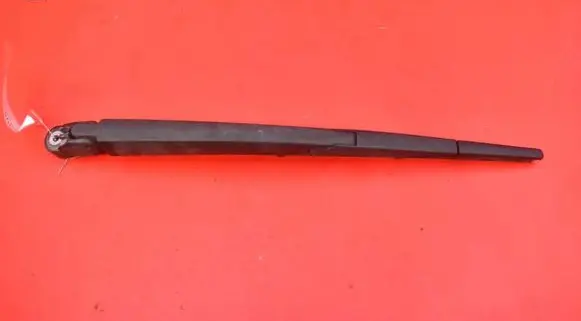 Hyundai i40 Rear wiper blade arm