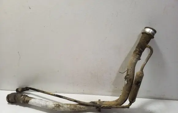 Volvo S60 Fuel tank filler neck pipe 09485023