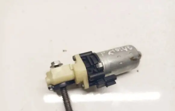 Lexus RX 300 Seat adjustment motor 8582033020