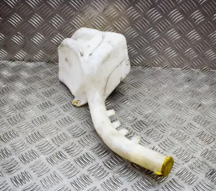 Mazda 2 Windshield washer fluid reservoir/tank 2N1117618AD 2S6117618AD