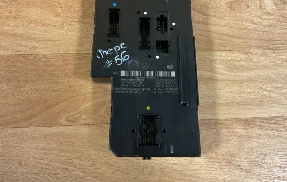 Mercedes-Benz E W212 Fuse module 2129005101 2129024301 2129016500