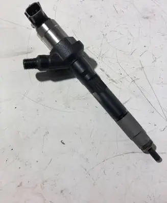 Mazda CX-7 Fuel injector 2AA13H50 08N0666
