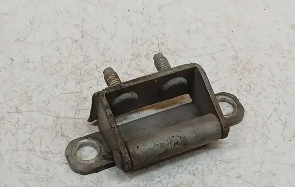 KIA Ceed Rear door lower hinge