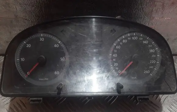 Volkswagen Caddy Speedometer (instrument cluster) 2K0920844C
