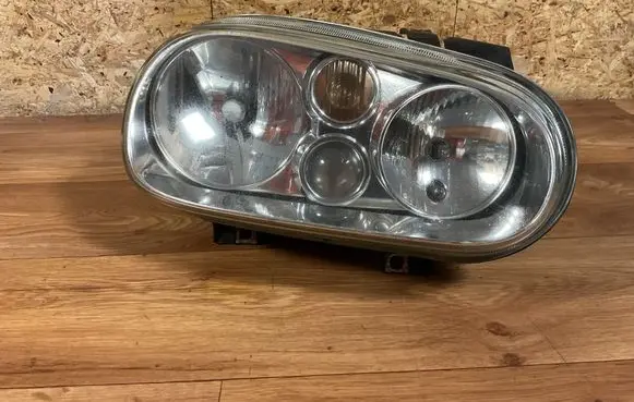 Volkswagen Golf IV Headlight/headlamp 1J1941016C 67736940 6773694