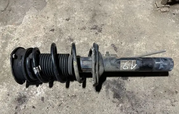 Volkswagen PASSAT B8 Front shock absorber/damper 3Q0413031