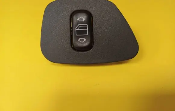 Mercedes-Benz E W210 Electric window control switch 2108200510KZ