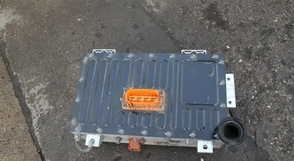 Renault Clio V Hybrid / electric car battery 295108380R