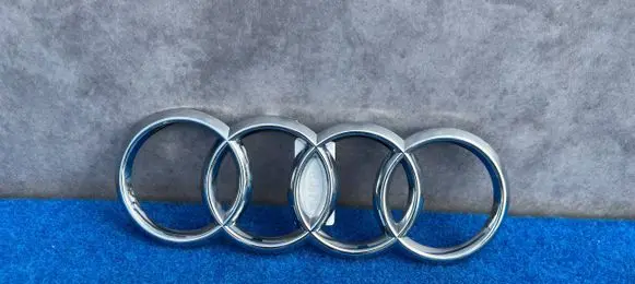 Audi A8 S8 D5 Manufacturer badge logo/emblem 4N0853605