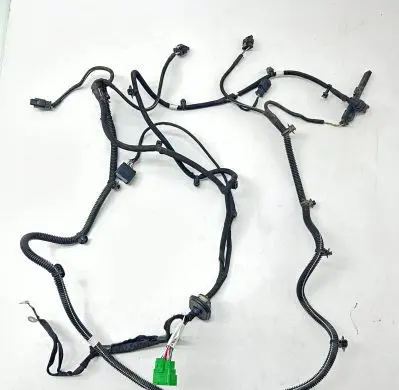Peugeot Traveller Rear tail light wiring loom 9813128180A 9813128180