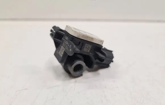 Nissan Leaf I (ZE0) Airbag deployment crash/impact sensor 985811LA0A 1110041