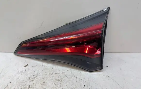 Toyota RAV 4 (XA40) Tailgate rear/tail lights 8158042031 A4Q2410001 13H561291