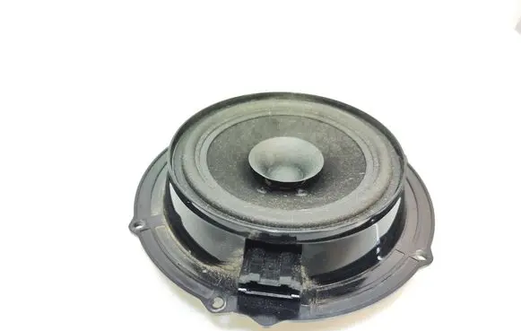 Volkswagen Caddy Front door speaker 2K0035710