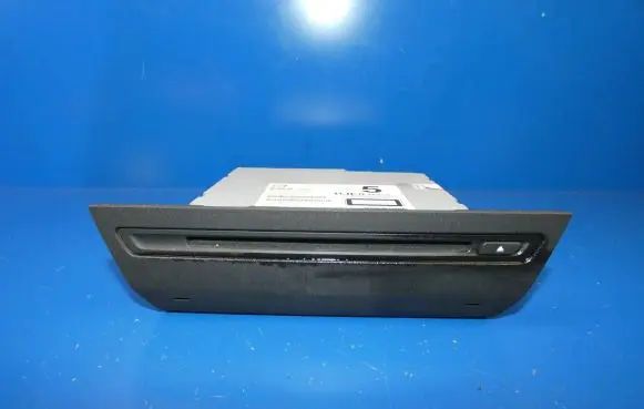 Mazda 3 II Navigation unit CD/DVD player BJE8-669G0 904570422346 021435006192