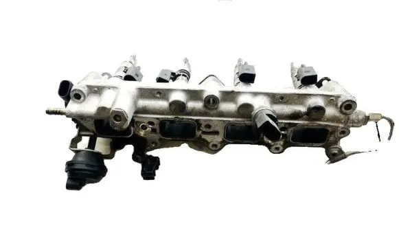Volkswagen Golf V Fuel main line pipe