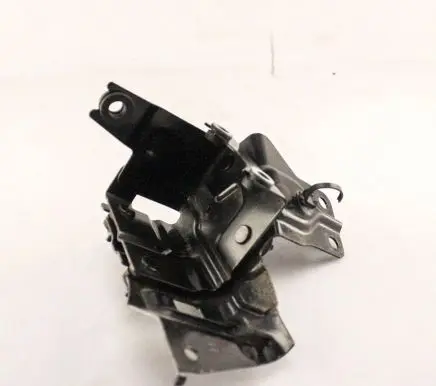Nissan X-Trail T32 ABS pump bracket 