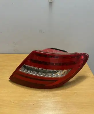 Mercedes-Benz C W204 Rear/tail lights 2049060503
