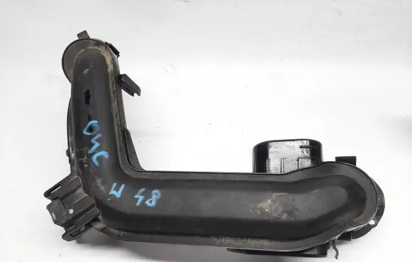 Audi A4 S4 B9 8W Intercooler hose/pipe 04C145673