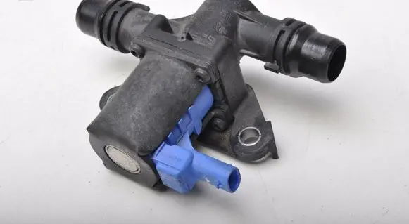 Peugeot 2008 II Coolant heater control valve 9827567780