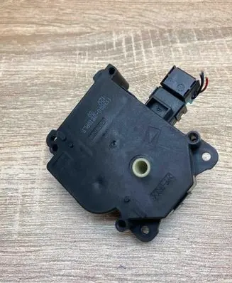 Toyota Avensis T270 Air flap motor/actuator 1138002810 12V3Q WITHPLUG