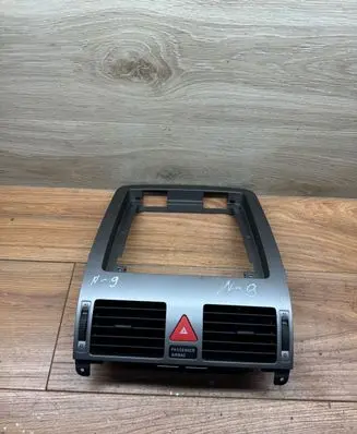 Volkswagen Touran I Dash center air vent grill 1T1819728D