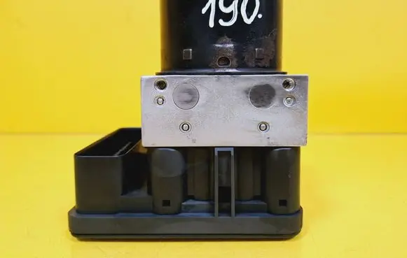 Volkswagen New Beetle ABS Pump 1J0614517G 1C0907379G