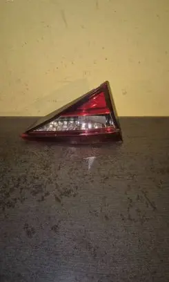 Tailgate rear/tail lights