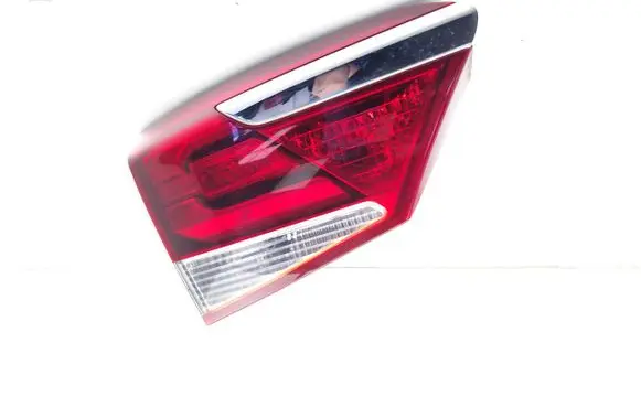 Hyundai i40 Tailgate rear/tail lights 924033Z5
