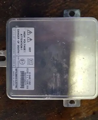 BMW 5 E60 E61 Headlight ballast module Xenon 6948180 6261110499 W3T13271
