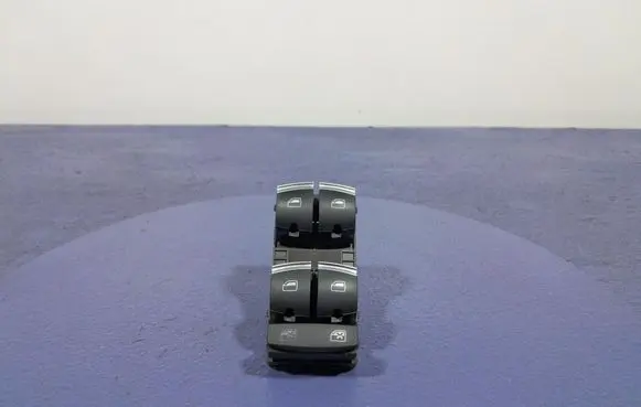 Audi A3 S3 A3 Sportback 8P Electric window control switch 4F0959851H