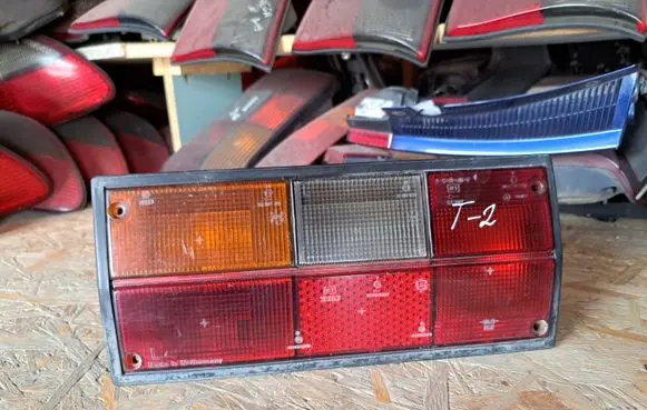 Volkswagen Transporter - Caravelle T2 Rear/tail lights 251945111H 3683519